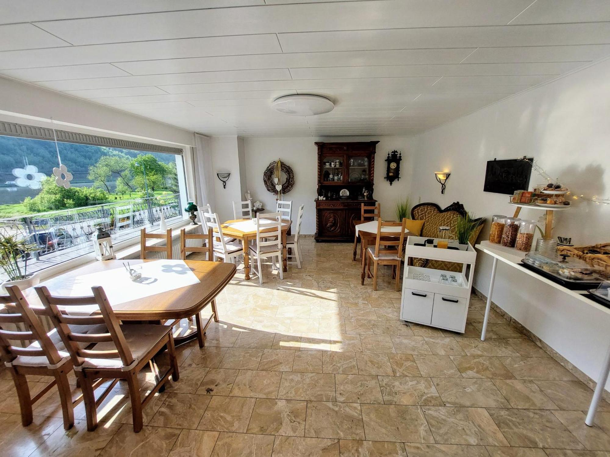 סנקט אלדגונד Pension Mosella, Gaestezimmer מראה חיצוני תמונה